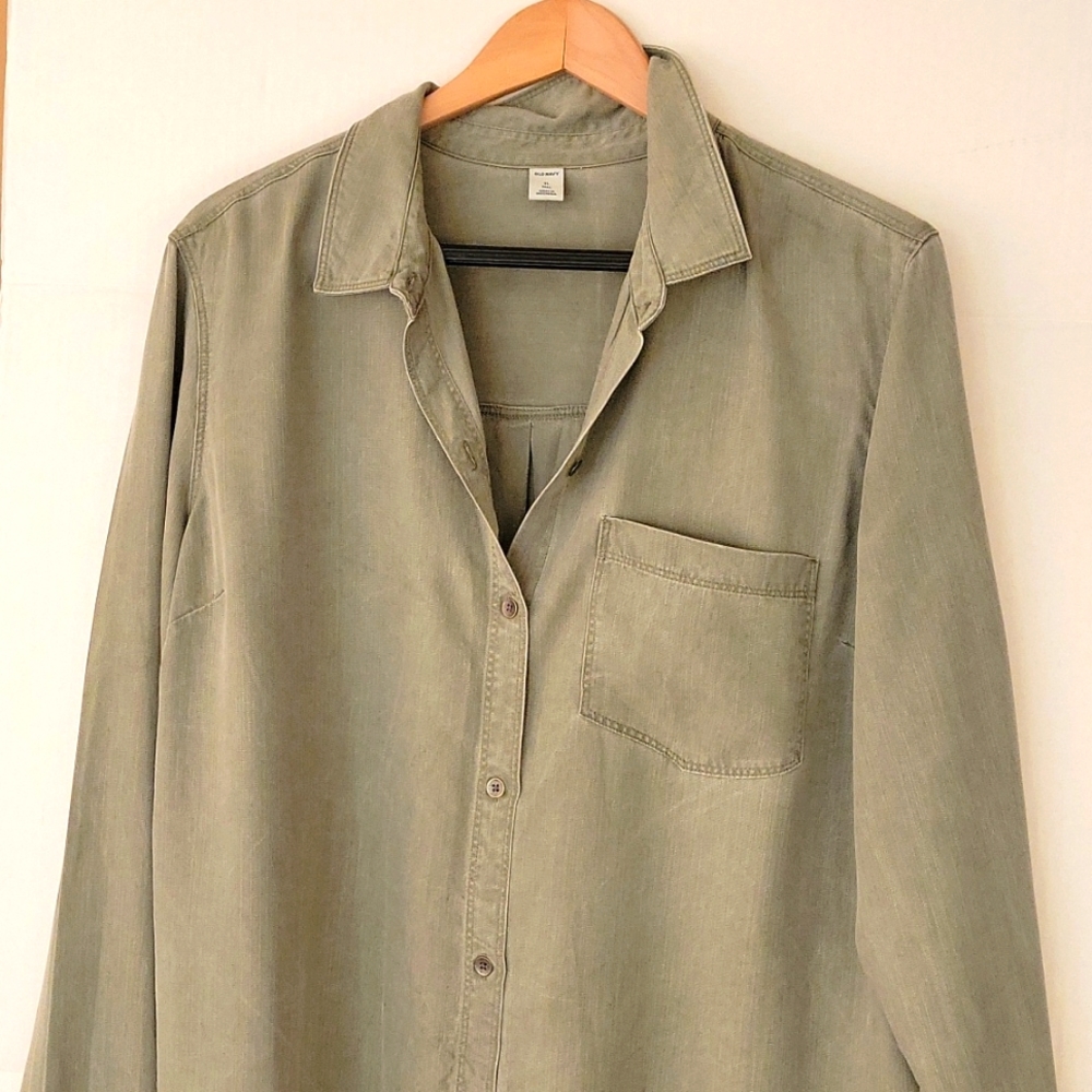 Old Navy XL Tall Olive shirt